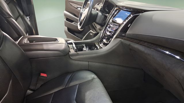Used 2016 Cadillac Escalade SUV