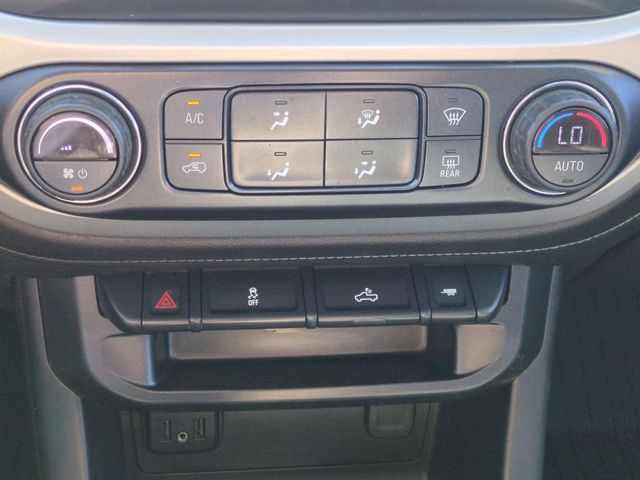 Used 2021 Blue GMC Elevation image 24