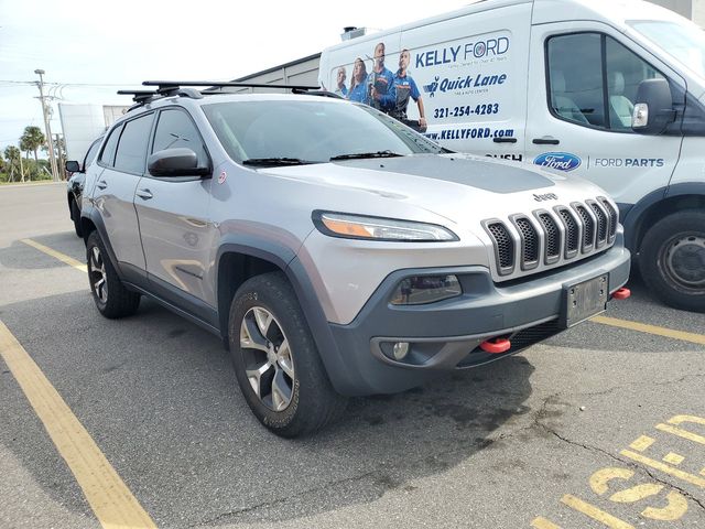 2018 Jeep Cherokee Trailhawk 2