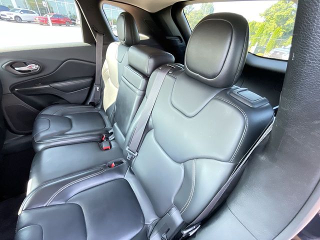 Used 2016 Jeep Cherokee SUV