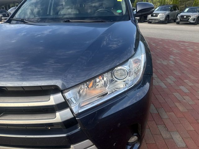 Used 2017 Toyota Highlander SUV
