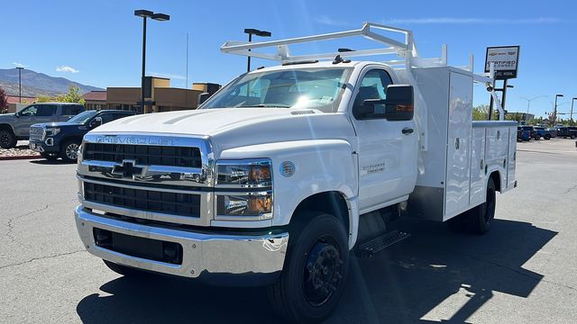 2023 Chevrolet Silverado 5500HD Work Truck 4