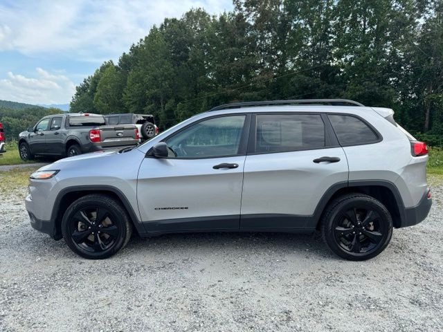 Used 2017 Silver Jeep Sport image 4