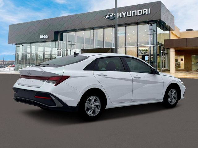 New 2026 White Hyundai SE image 8