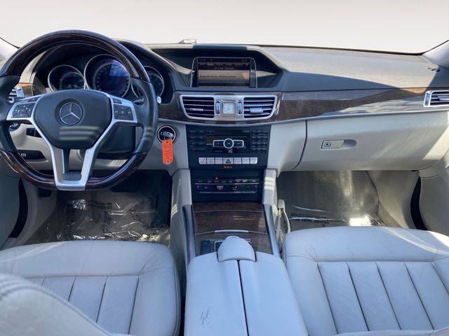 Mercedes-BenzE-Class10