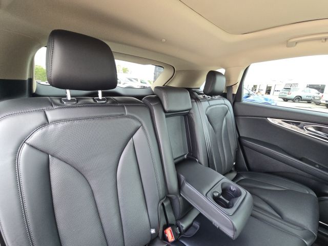 2022 LINCOLN Nautilus Reserve:B02186