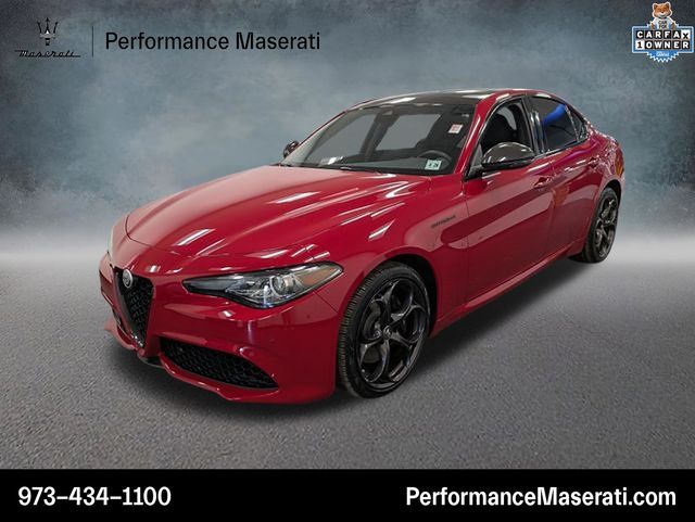 Alfa Rosso 2023 Alfa Romeo Giulia Estrema AWD Sedan All-Wheel Drive 8-Speed Automatic