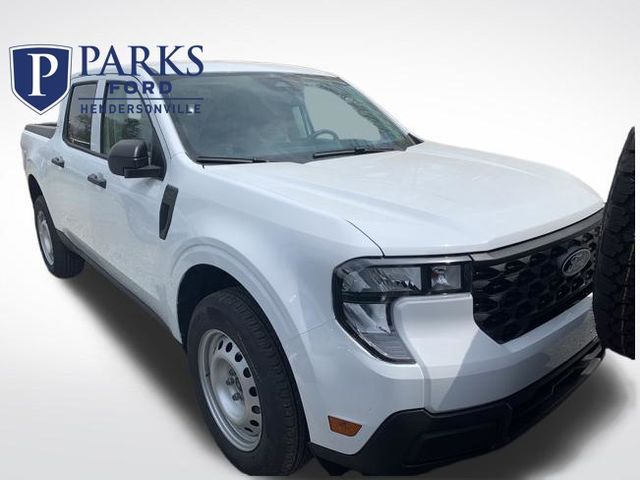 Oxford White 2026 Ford Maverick XL SuperCrew FWD Pickup Truck Front-Wheel Drive Continuously Variable Transmission