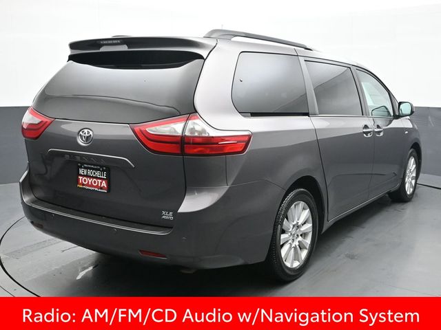 2017 Toyota Sienna XLE 6