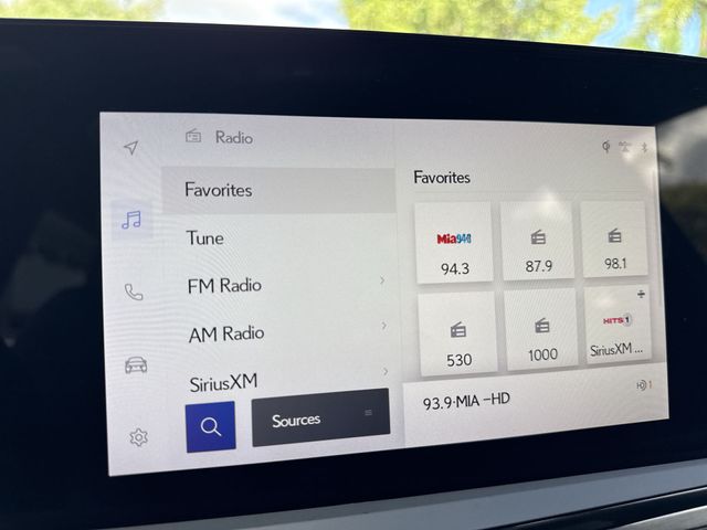 2024 Lexus ES - $43,898
