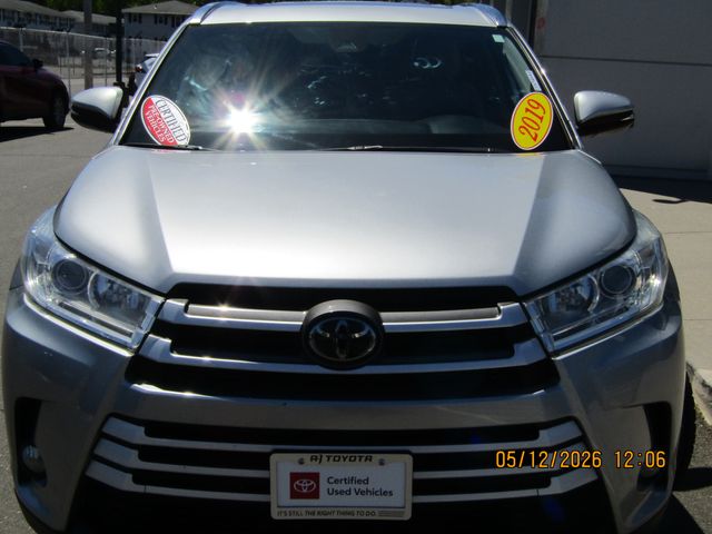 used 2019 Toyota Highlander car, priced at $25,499