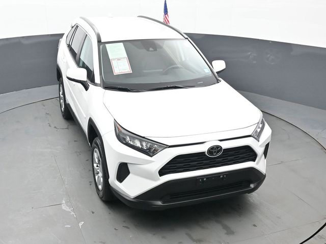 2021 Toyota RAV4 LE 41