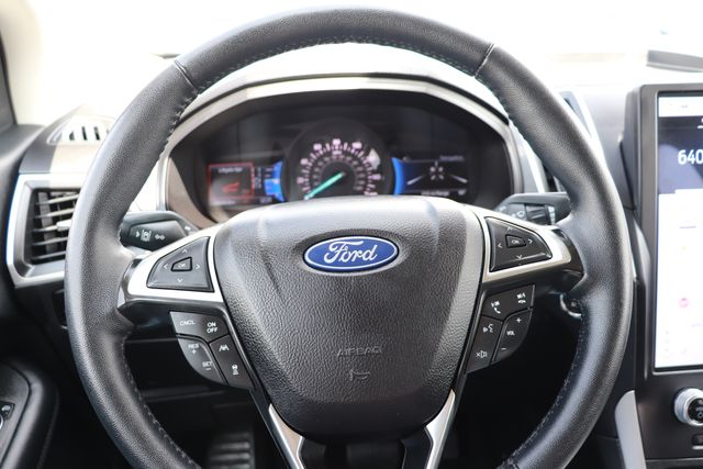 2024 Ford Edge SEL photo