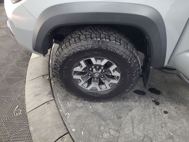 2019 – Toyota – Tacoma