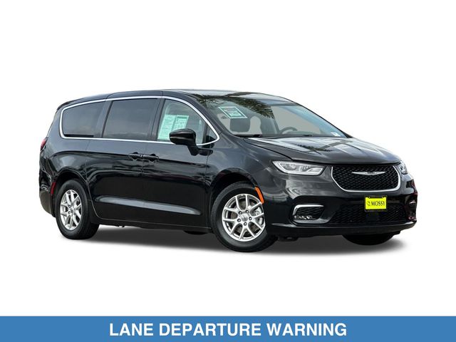 View vehicle photo 2