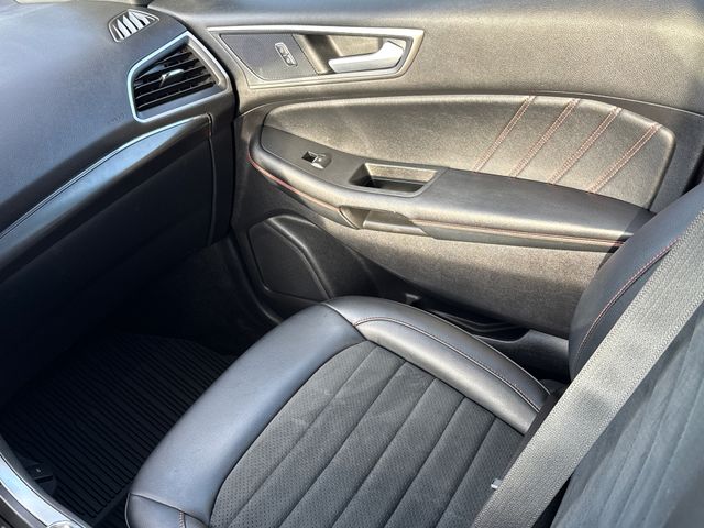 Certified Used 2022 Silver Ford ST Line image 15