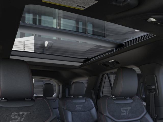 2025 White Ford Explorer ST 4X4 SUV