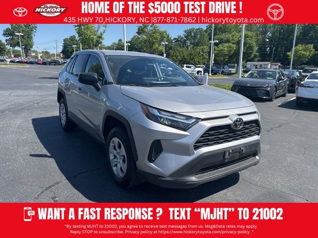 2024 Toyota RAV4 LE AWD's photo