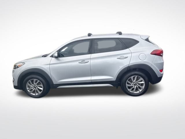 2017 Hyundai Tucson SE 10