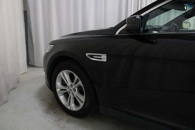 Used 2018 Black Ford SEL image 28