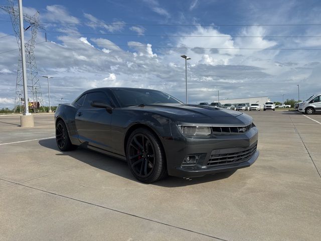 Ashen Gray Metallic 2015 Chevrolet Camaro 2SS Coupe RWD Coupe Rear-Wheel Drive 6-Speed Manual