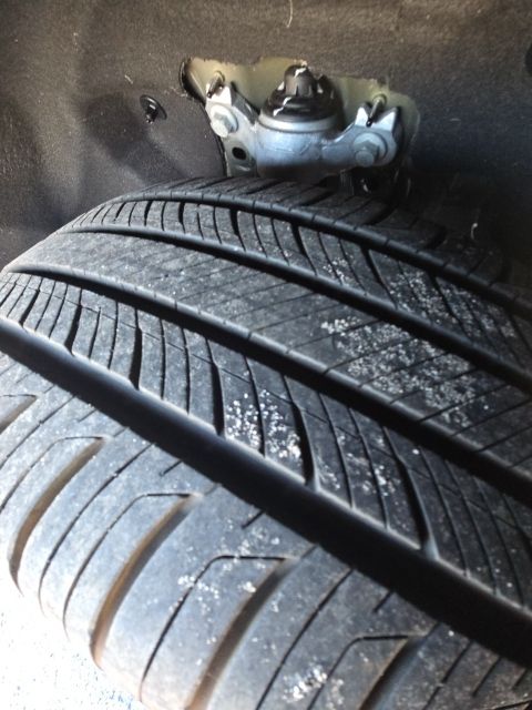 2024 Ford Explorer Base:B02084