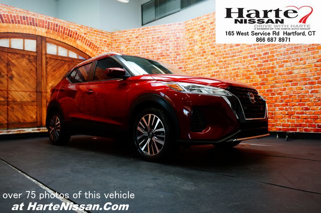 2022 Nissan Kicks SV
