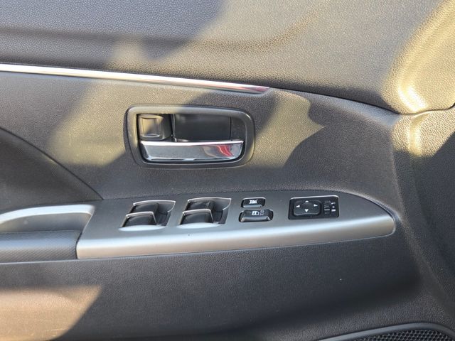 Used 2019  Mitsubishi 2.0 ES image 27