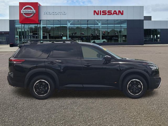 Used 2025 Nissan Pathfinder SUV