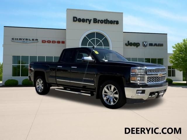 Black 2014 Chevrolet Silverado 1500 Pickup Truck Four-Wheel Drive 6-Speed Automatic Overdrive