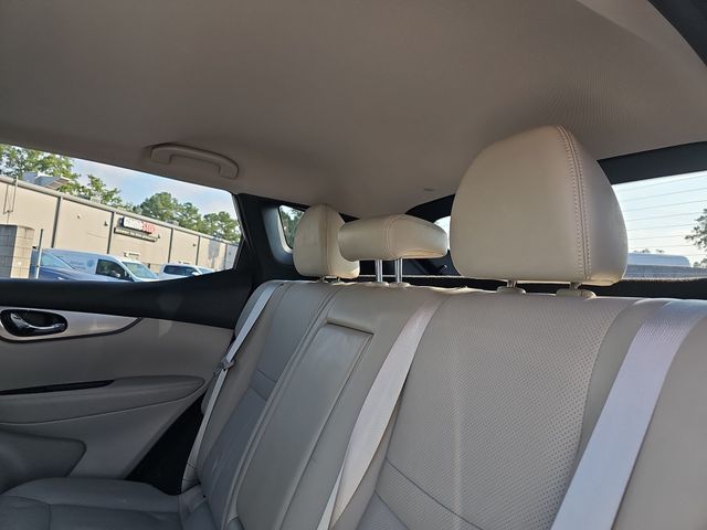 Certified Used 2020 White Nissan SL image 13