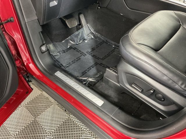 Used 2022 Red Ford Limited image 18
