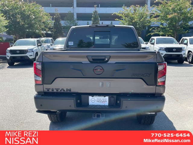 2024 Nissan Titan PRO-4X 3