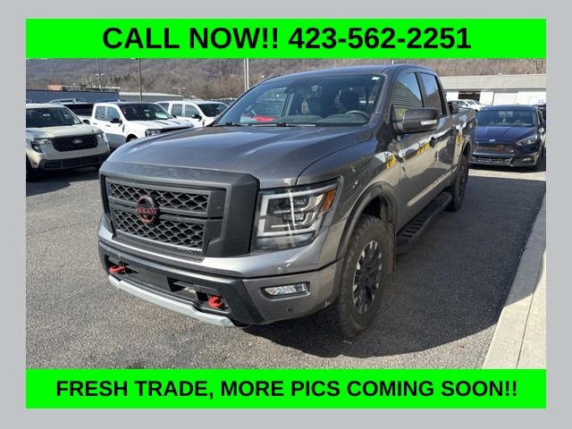 2024 Nissan Titan PRO-4X Crew Cab 4WD