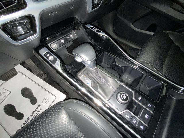 Used 2023 White Kia SX image 20