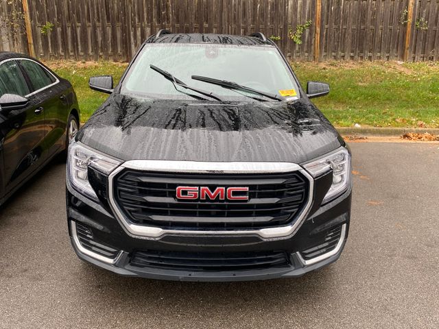 2023 GMC Terrain SLE 2