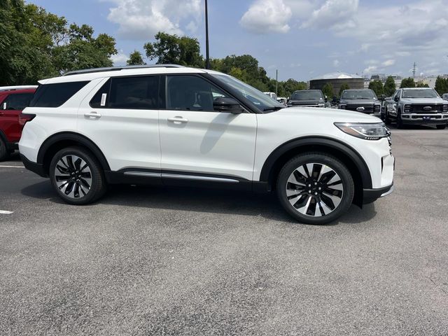 New 2026 White Ford Platinum image 2