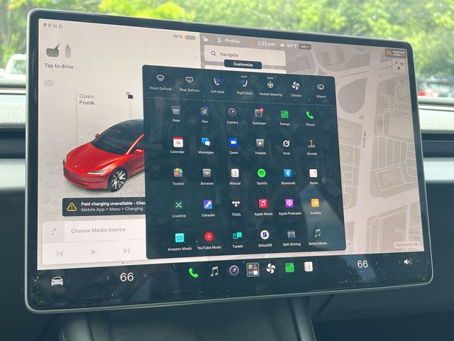 Used 2025  Tesla Long Range image 23