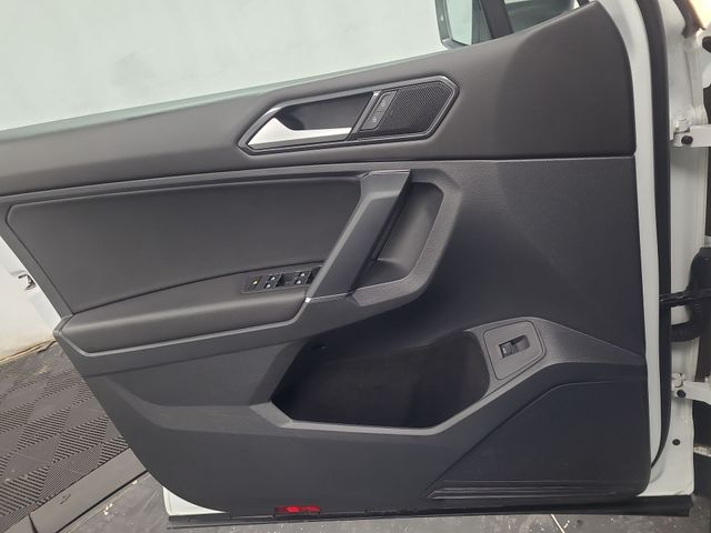 2018 – Volkswagen – Tiguan