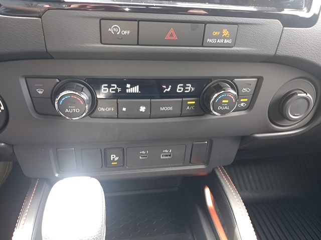 Used 2024 Nissan Frontier Truck