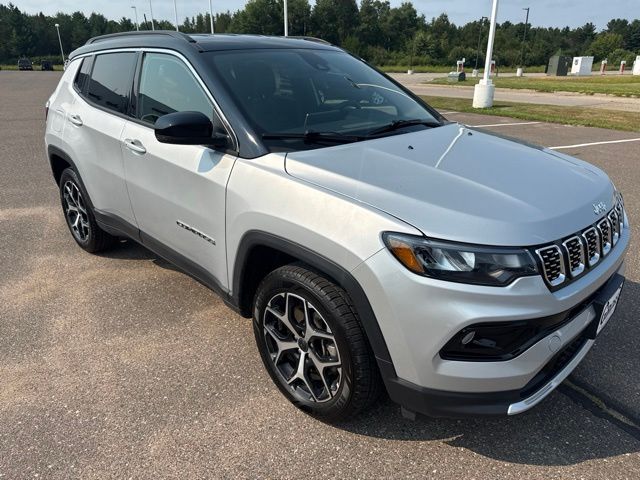 Silver Zynith Metallic Clearcoat 2025 Jeep Compass SUV / Crossover Four-Wheel Drive 8-Speed Automatic