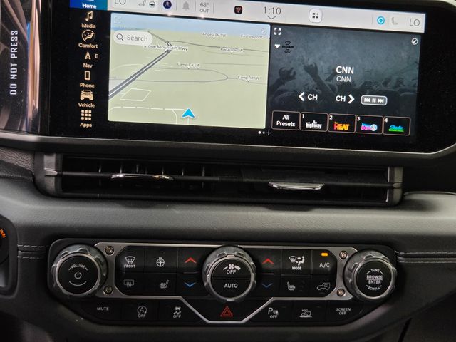 Used 2025 Blue Jeep Sahara image 19