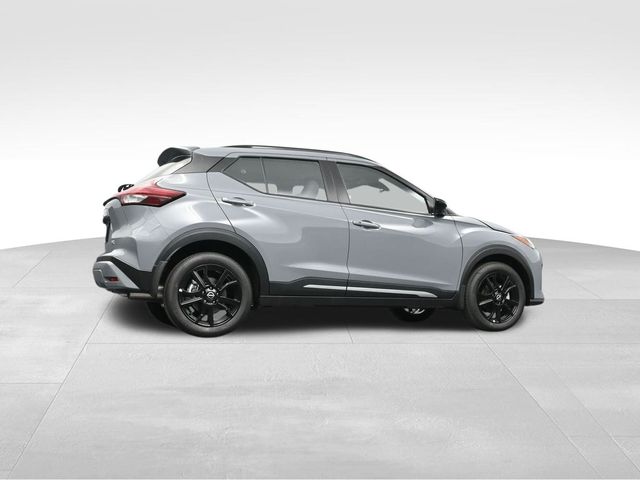 2024 Nissan Kicks SR 31