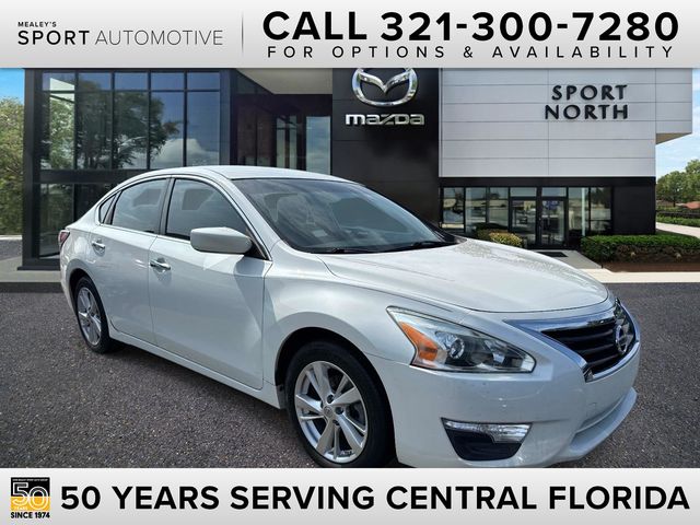 Pearl White Metallic 2013 Nissan Altima Sedan Front-Wheel Drive Continuously Variable Transmission