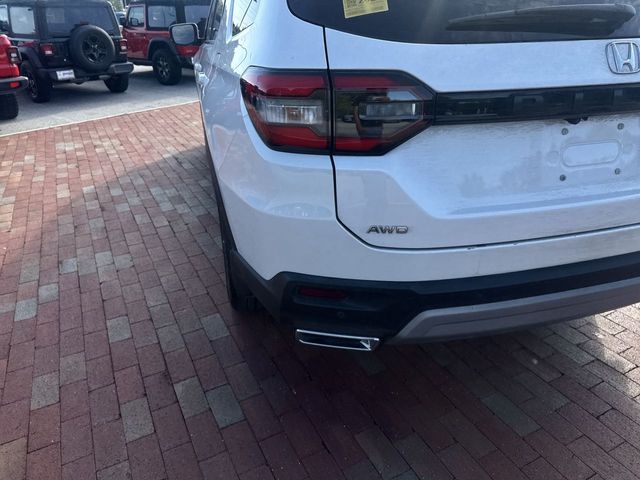 Used 2025 Honda Pilot SUV