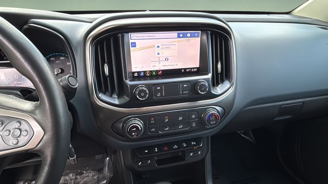 Used 2022 Black Chevrolet Z71 image 25