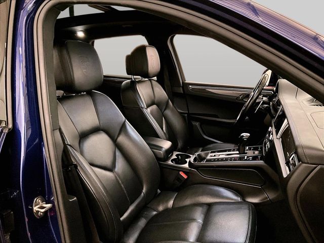 2023 Porsche Macan   at Audi Porsche Sewickley