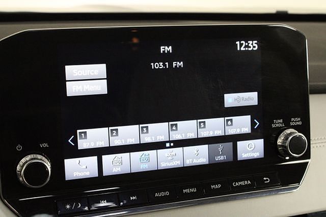 MitsubishiOutlander PHEV24