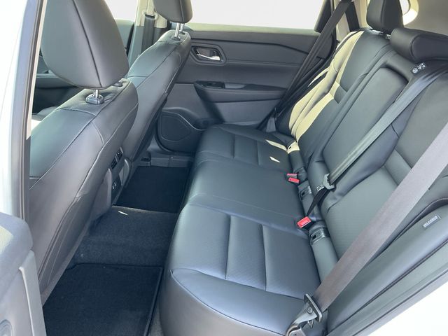 NissanRogue15