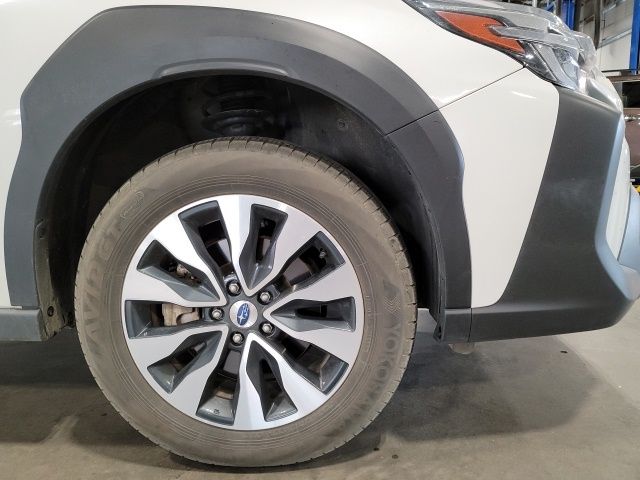 2024 Crystal White Pearl Subaru Outback Touring AWD SUV